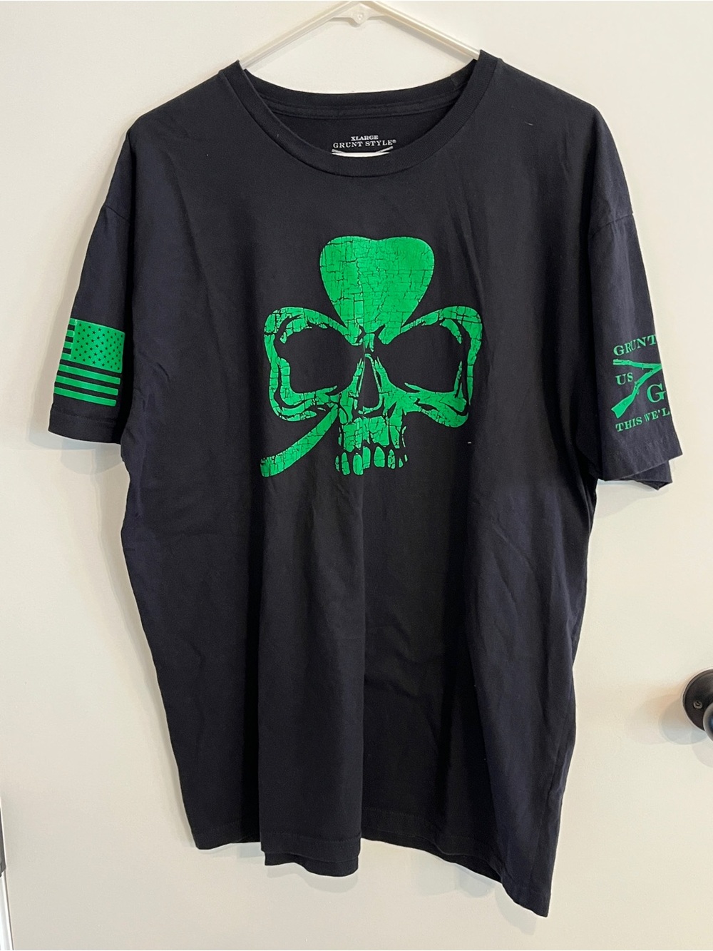 Men’s Size XL Grunt Style Clover Skull Tee Shirt